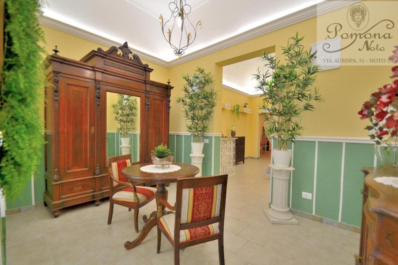 Pomona Noto Villa Bagian luar foto