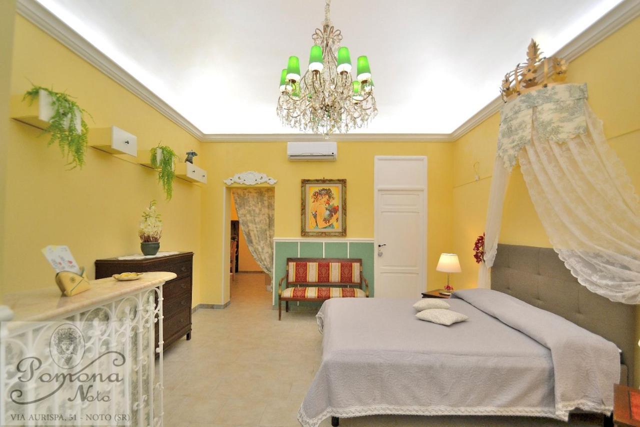 Pomona Noto Villa Bagian luar foto